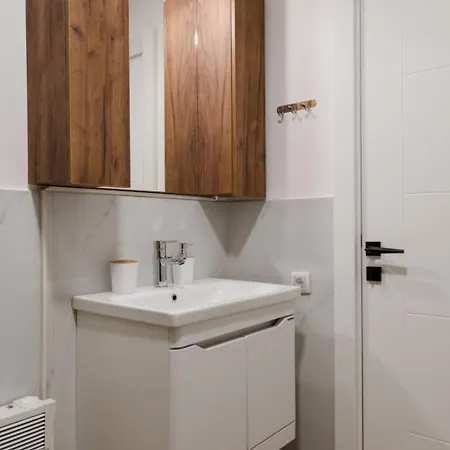 Dina Lux * Vrnjačka Banja